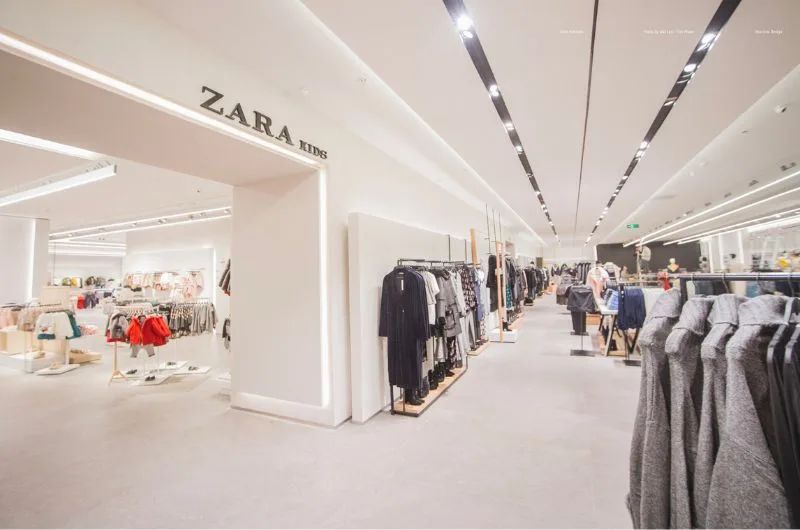 Zara co cho chuyen khoan khong