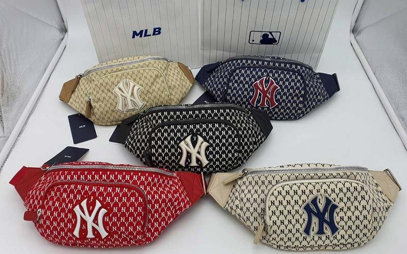 MLB Túi Đeo Chéo Monogram Hipsack New York Yankees Tiemsieucapcom Cho cả  thế giới dùng hàng hiệu